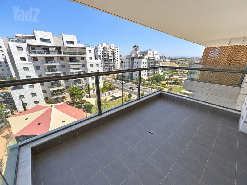 תמונה מיד2 – 4 חדרים • 7,500 ₪, דליה רביקוביץ, נאות שמיר, יבנה (1)