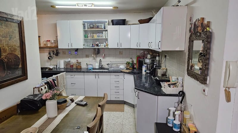 תמונה מיד2 – 4.5 חדרים • 6,800 ₪, חיים נחמן ביאליק 31, מרכז העיר, יהוד-מונוסון (1)