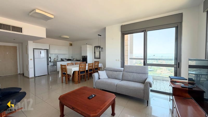 תמונה מיד2 – 4 חדרים • 7,700 ₪, כרמל, אחוזת הנשיא, רחובות (1)