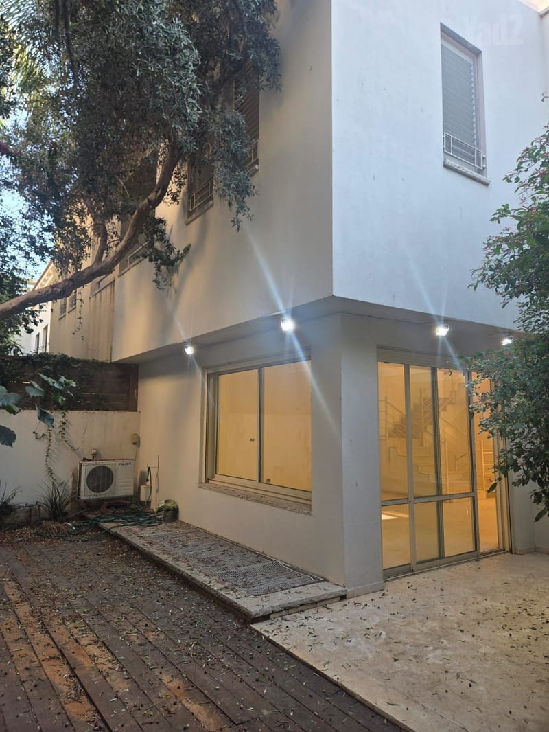 Photo from Yad2 – 7 Rooms • ₪23,000, Ganei Tzahala, Ramot Tzahala, Tel Aviv (1)