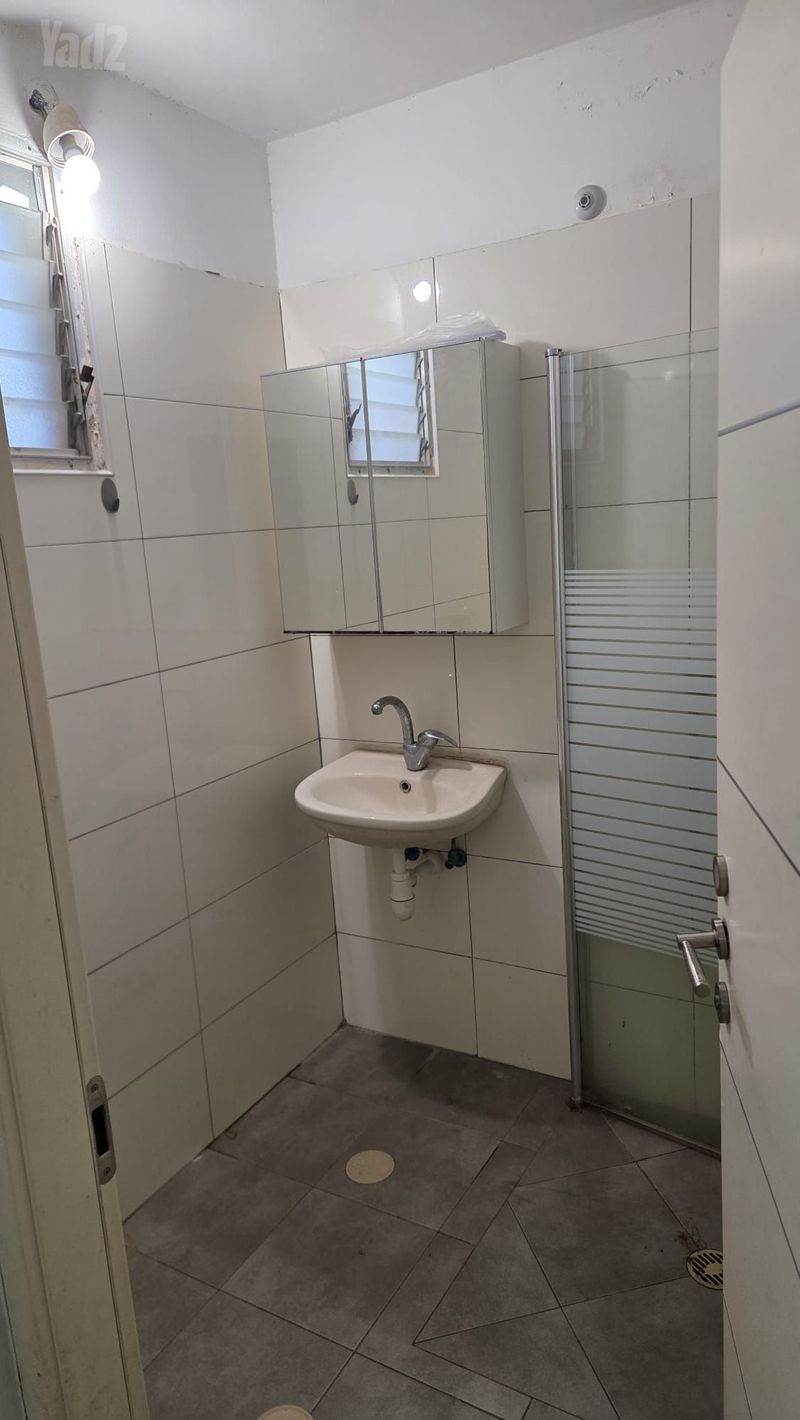 Photo from Yad2 – 3 Rooms • ₪4,800, אהוד דולינסקי 9, Ushiyot, Rehovot (1)