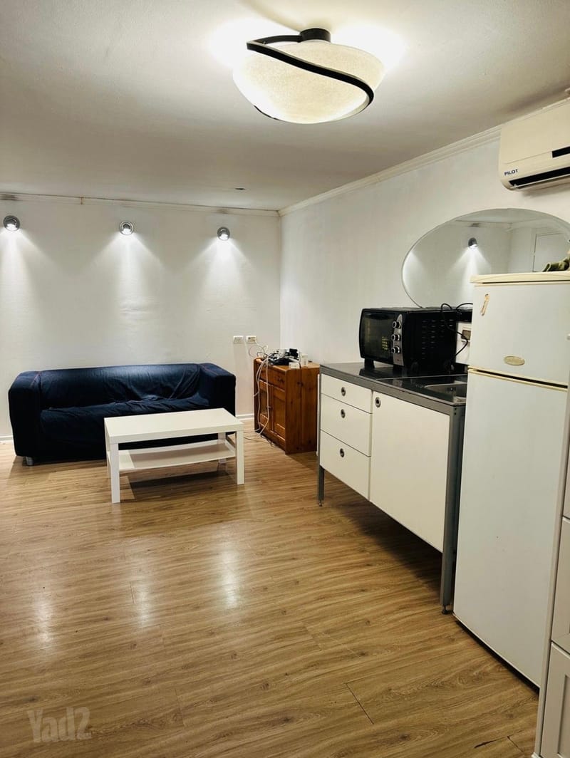 תמונה מיד2 – 2 חדרים • 3,800 ₪, המצביאים 4, גני צהלה,רמות צהלה, תל אביב (1)