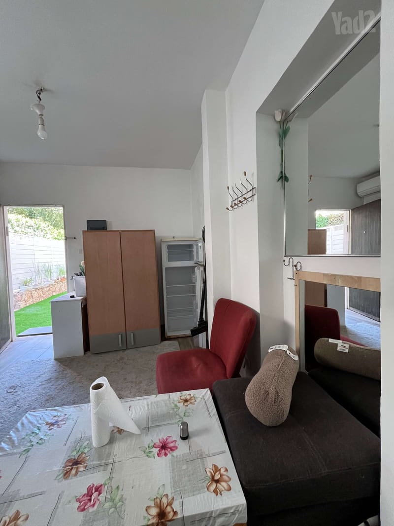 Photo from Yad2 – Studio • ₪3,000, מכבים 80, 'רקפות א, Shoham (1)