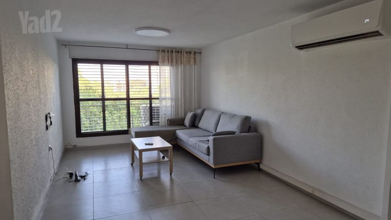 תמונה מיד2 – 4 חדרים • 5,600 ₪, דרך הטייסים, ניר אביב, תל אביב (1)
