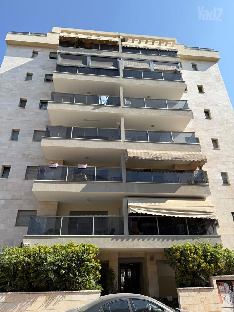 Photo from Yad2 – 4 Rooms • ₪7,000, שלום שבזי 7, Mahane Yehuda (Petah Tikva), Petah Tikva (1)