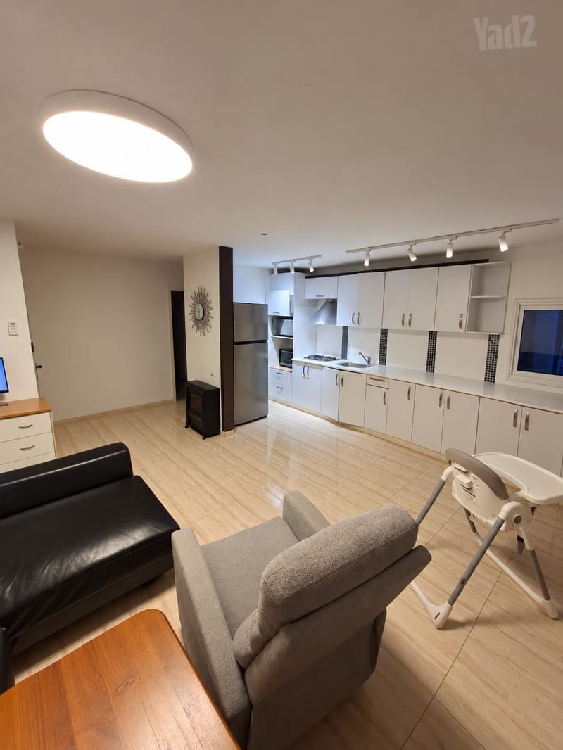 תמונה מיד2 – 3 חדרים • 5,200 ₪, פסח חברוני, קריית היובל, ירושלים (1)