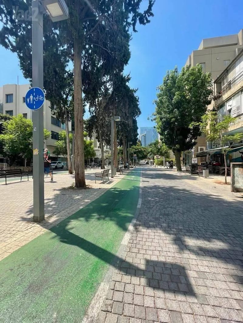 תמונה מיד2 – 2 חדרים • 4,300 ₪, שדרות יהודית, מונטיפיורי, תל אביב (1)