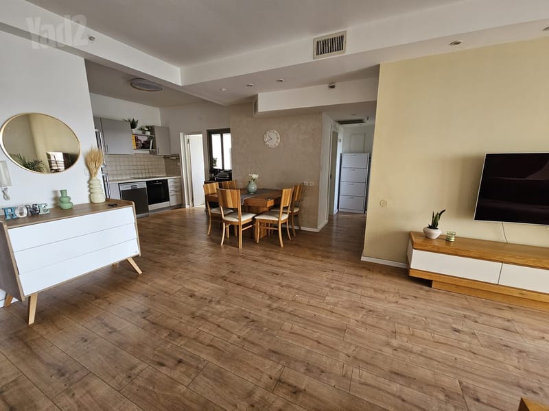 תמונה מיד2 – 3 חדרים • 2,890,000 ₪, זלמן שז"ר, מתחם 200, הוד השרון (1)