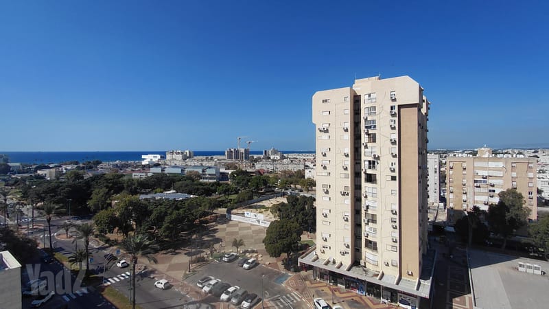 תמונה מיד2 – 5 חדרים • 4,000 ₪, שדרות משה שרת 19, קריית ים ב', קריית ים (1)