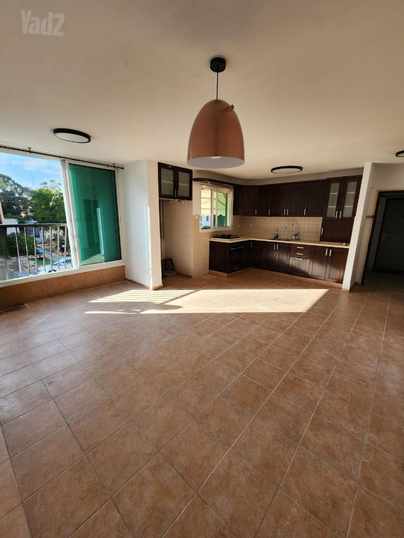 תמונה מיד2 – 3 חדרים • 5,700 ₪, הגיחון 3, נווה עופר, תל אביב (1)