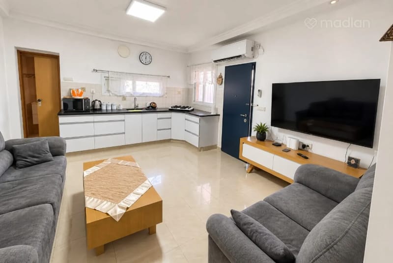 תמונה ממדלן – 2.5 חדרים • 1,850,000 ₪, שמחה 20, התקווה, תל אביב (1)