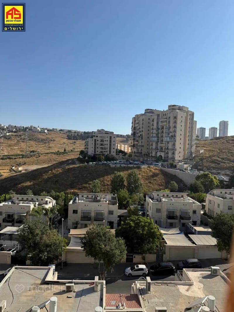 Фото с Madlan – 4 Комнаты • 6,400 ₪, אנוסי משהד 21, Восточный Тальпиот, Иерусалим (1)