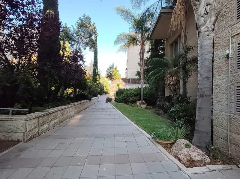 תמונה ממדלן – 4 חדרים • 8,500 ₪, פרימו לוי 17, רמות רחל (ארנונה החדשה), ירושלים (1)
