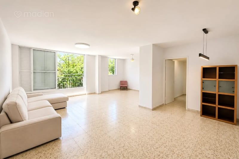 תמונה ממדלן – 5 חדרים • 3,880,000 ₪, שלום אש 14, הדר יוסף, תל אביב (1)
