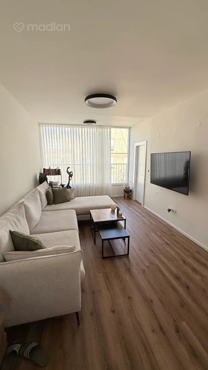תמונה ממדלן – 2 חדרים • 1,749,000 ₪, בר אילן 10, שכונה דרום מערב - ותיק, בת ים (1)