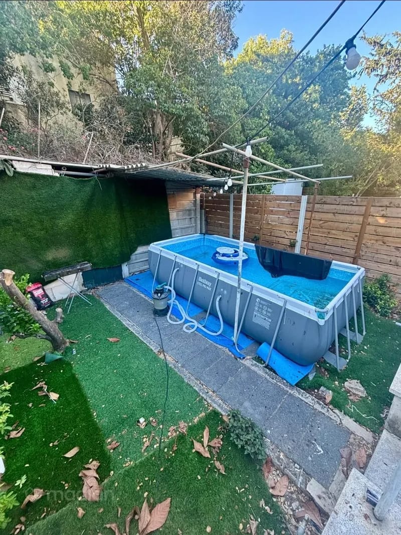 תמונה ממדלן – 3.5 חדרים • 8,000 ₪, הרטגלס 6, רמת אביב, תל אביב (1)