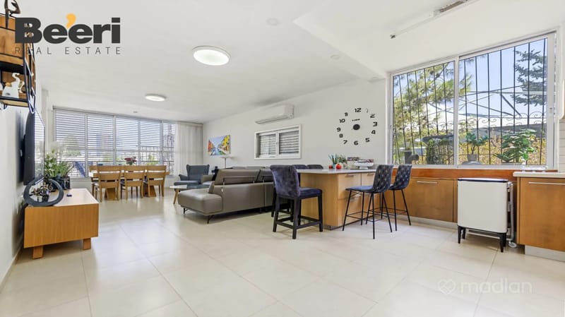 תמונה ממדלן – 4 חדרים • 2,890,000 ₪, בני משה 5, הלל, רמת גן (1)