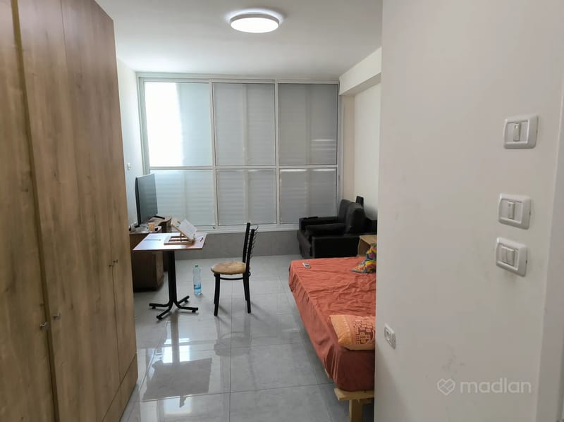 תמונה ממדלן – חדר בדירת שותפים • 3,500 ₪, רוטשילד 130, המרכז השקט, פתח תקווה (1)