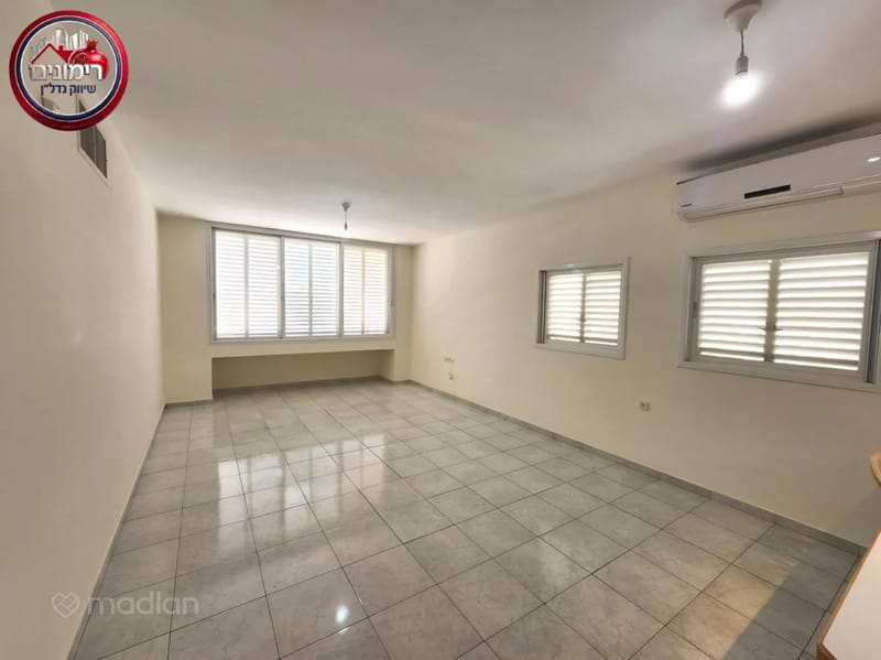 תמונה ממדלן – 4 חדרים • 8,000 ₪, א ד גורדון 9, הרצלייה הצעירה, הרצליה (1)