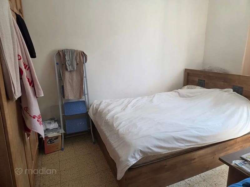 תמונה ממדלן – 2 חדרים • 1,570,000 ₪, חשמונאים 40, לב העיר, בת ים (1)