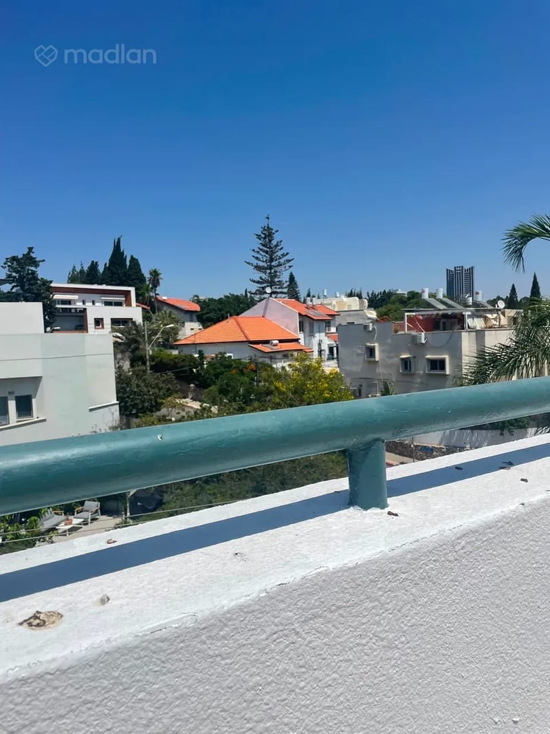 תמונה ממדלן – 5 חדרים • 12,500 ₪, כיסופים 22, רביבים, תל אביב (1)
