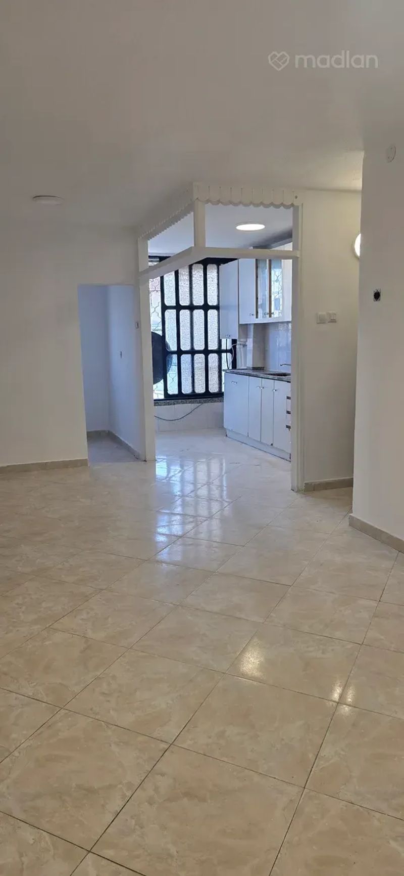 תמונה ממדלן – 3.5 חדרים • 4,000 ₪, שלמה המלך 63, ממשלתית, לוד (1)