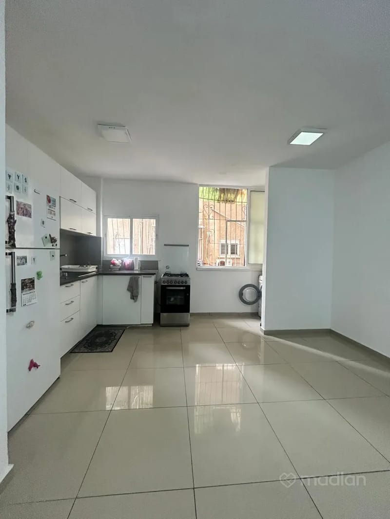 Photo from Madlan – 3 Rooms • ₪1,790,000, הפטמן 10, Bat Yam City Center, Bat Yam (1)