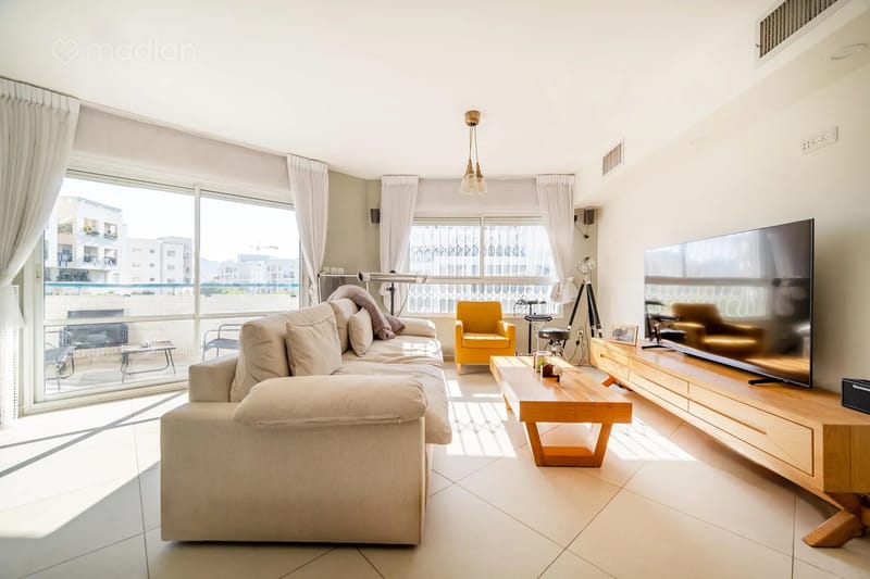 Photo from Madlan – 3.5 Rooms • ₪2,450,000, ראש פינה 30, Hadar HaMoshavot HaVatika, Petah Tikva (1)