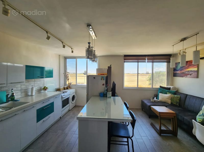תמונה ממדלן – 2 חדרים • 1,750,000 ₪, וייצמן 28, פועלים ב', כפר סבא (1)