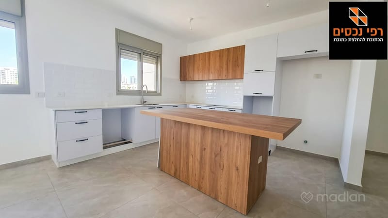 תמונה ממדלן – 5 חדרים • 9,000 ₪, השלמה המלך 6, קיראון, קרית אונו (1)