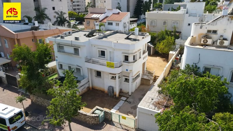 תמונה ממדלן – 5 חדרים • 5,500,000 ₪, ששת הימים 15, נווה אליעזר וכפר שלם מזרח, תל אביב (1)
