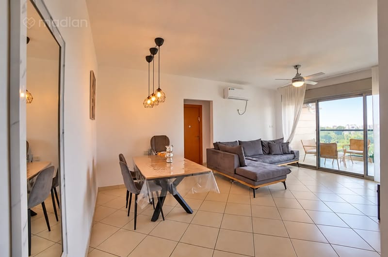 תמונה ממדלן – 4 חדרים • 2,590,000 ₪, ישעיהו ליבוביץ 20, עזרא והארגזים, תל אביב (1)