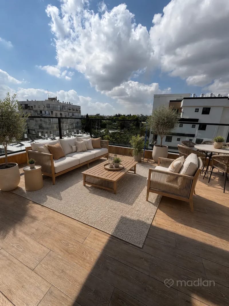 תמונה ממדלן – 5 חדרים • 3,790,000 ₪, ח"ן 12, רמת ורבר, פתח תקווה (1)