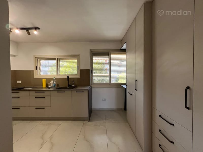 Photo from Madlan – 2 Rooms • ₪2,700, אליעזר מילרוד 9, Shimshon, Ashkelon (1)