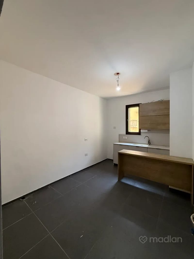 תמונה ממדלן – 2 חדרים • 3,999 ₪, יפת 117, צהלון ושיכוני חיסכון, תל אביב (1)