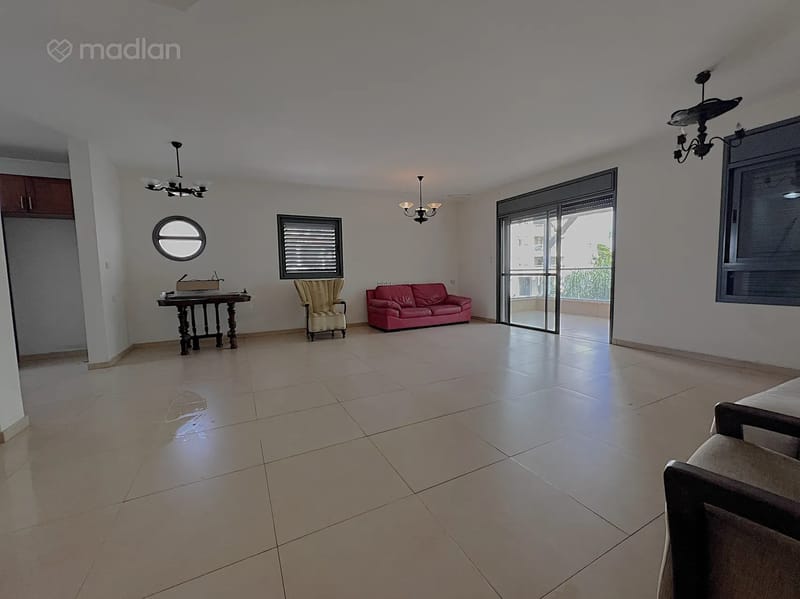 Photo from Madlan – 5 Rooms • ₪12,500, חת"ם סופר 13, הרצלייה הצעירה, Herzliya (1)