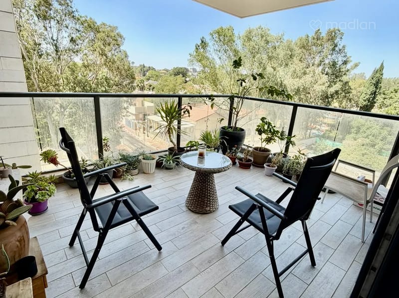 תמונה ממדלן – 5 חדרים • 11,500 ₪, החלוץ 33, מורשה, רמת השרון (1)