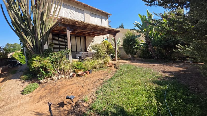 תמונה ממדלן – 6 חדרים • 8,500,000 ₪, אוסישקין 74, אלון, רמת השרון (1)