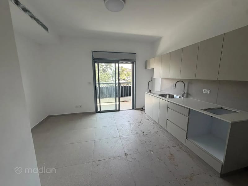 Photo from Madlan – 2.5 Rooms • ₪2,700,000, הקורא הדורות 6, Talpiot, Jerusalem (1)