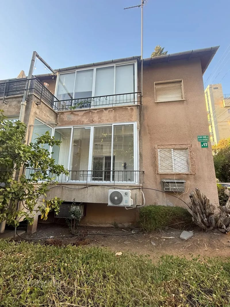 תמונה ממדלן – 3.5 חדרים • 7,200 ₪, חנה סנש 6, גבעת רמב"ם, גבעתיים (1)
