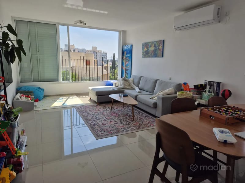 Photo from Madlan – 3 Rooms • ₪5,200, פרישמן 5, 'רסקו א, Holon (1)