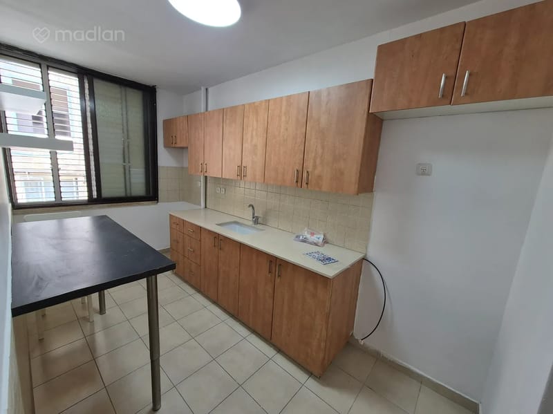 תמונה ממדלן – 2.5 חדרים • 4,300 ₪, הנביאים 50, הנביאים, בת ים (1)