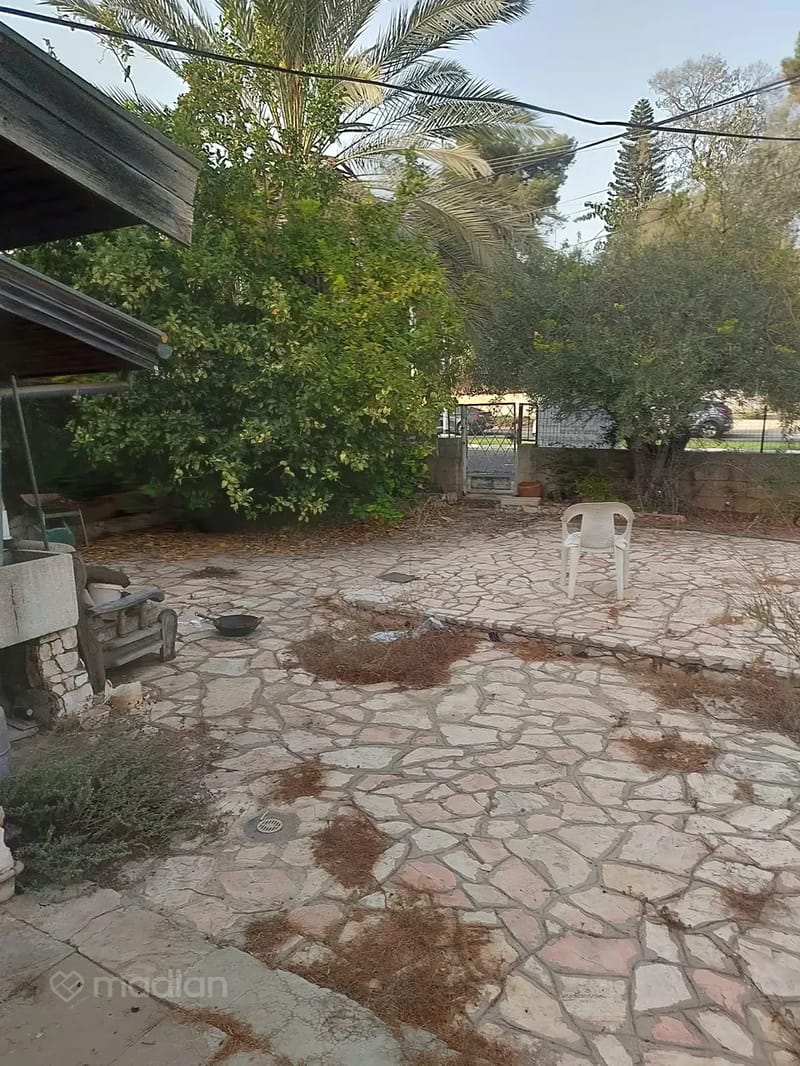 תמונה ממדלן – 3.5 חדרים • 9,000 ₪, הל"ה 12, רמת החייל, תל אביב (1)