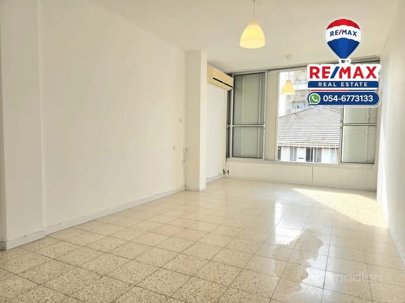 תמונה ממדלן – 2.5 חדרים • 4,300 ₪, ההסתדרות 18, המרכז השקט, פתח תקווה (1)