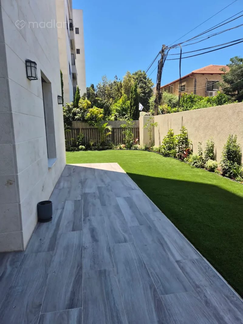 תמונה ממדלן – 5 חדרים • 14,900 ₪, מונטיפיורי 20, קריית אונו הוותיקה, קרית אונו (1)