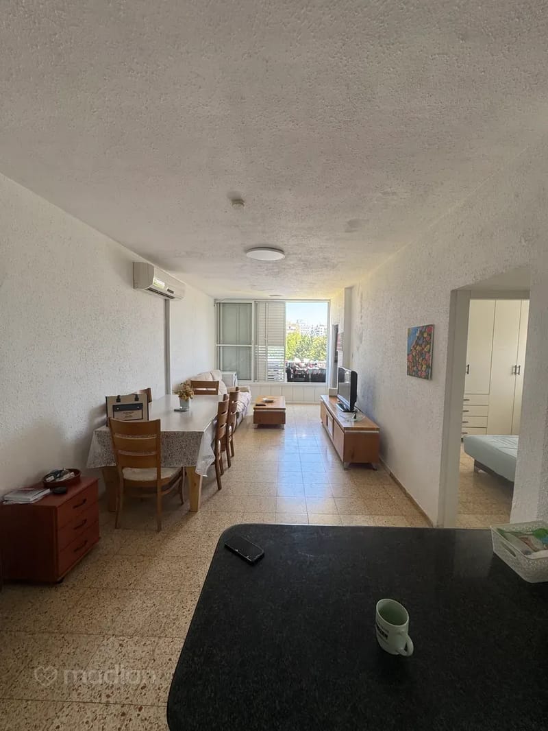 תמונה ממדלן – 2.5 חדרים • 1,430,000 ₪, זמנהוף 12, לב העיר, בת ים (1)