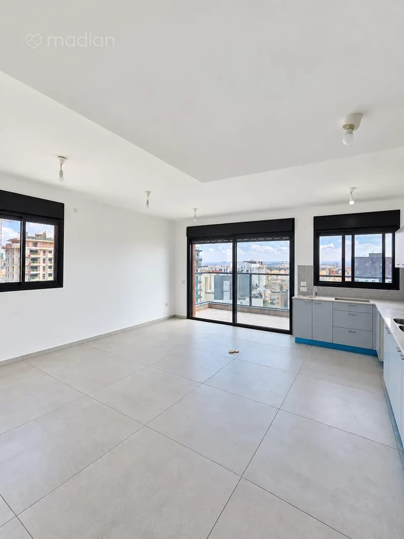 תמונה ממדלן – 6 חדרים • 10,400 ₪, שפירא 60, המרכז השקט, פתח תקווה (1)