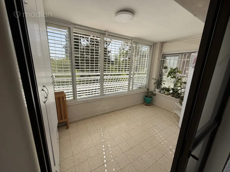 Фото с Madlan – 4 Комнаты • 2,550,000 ₪, מרדכי אלקחי 34, Восточный Тальпиот, Иерусалим (1)