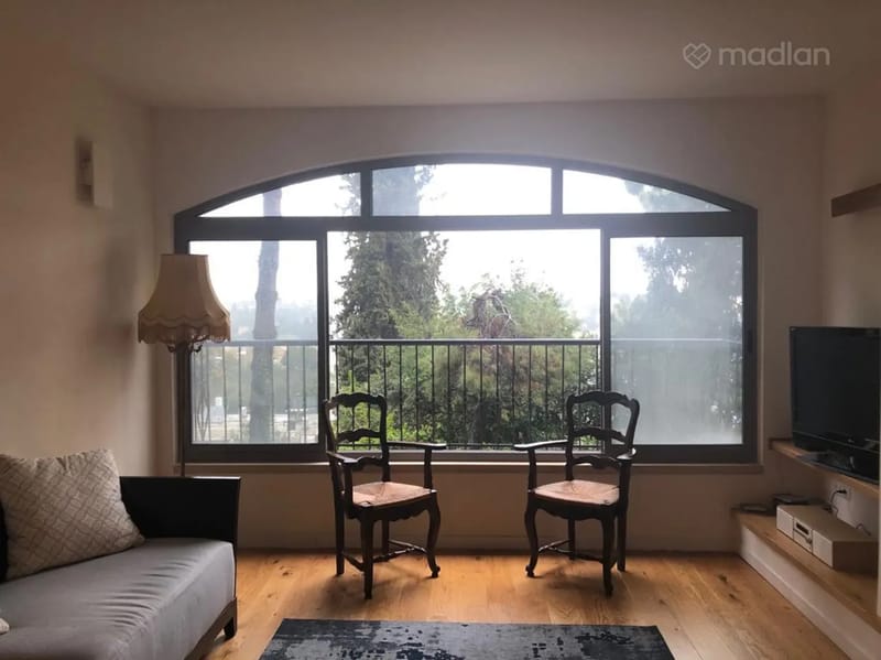 תמונה ממדלן – 3 חדרים • 11,000 ₪, עמינדב 1, גבעת חנניה (אבו תור), ירושלים (1)