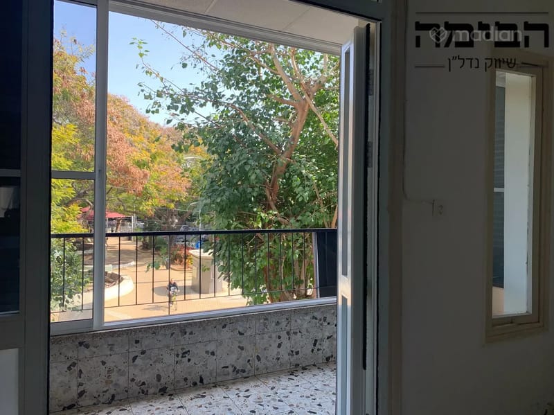 תמונה ממדלן – 3.5 חדרים • 4,400,000 ₪, כיכר מסריק 9, תל אביב (1)